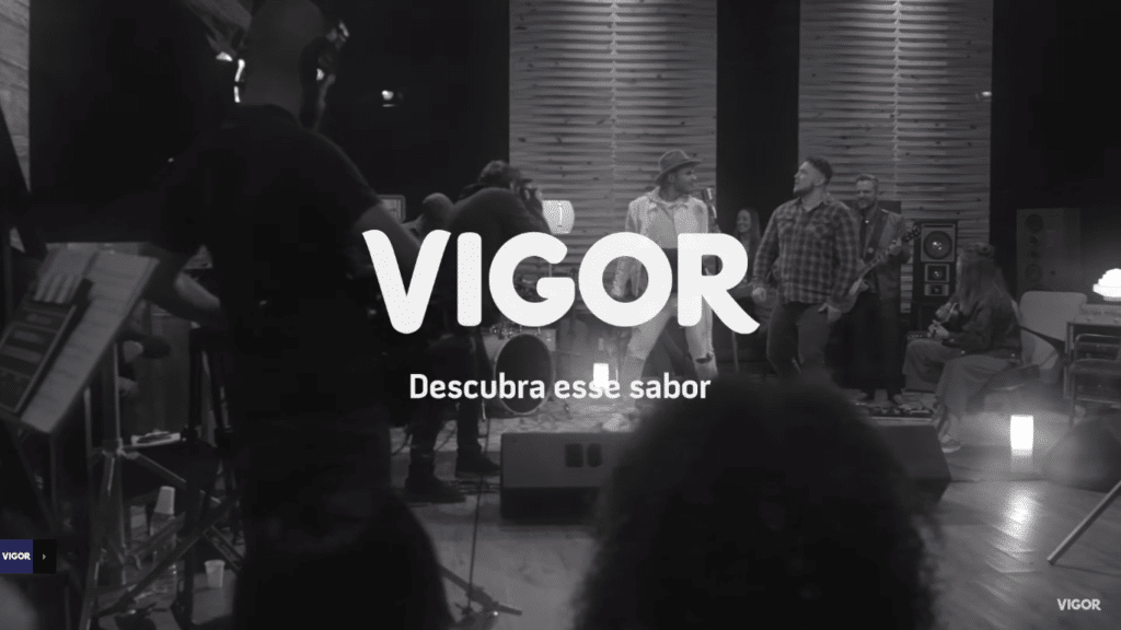 image_2017-08-01_18-30-29 Após anos apostando em enaltecer as características do produto, a Vigor decide seguir outro rumo. Em sua nova campanha, a marca aposta no emocional.