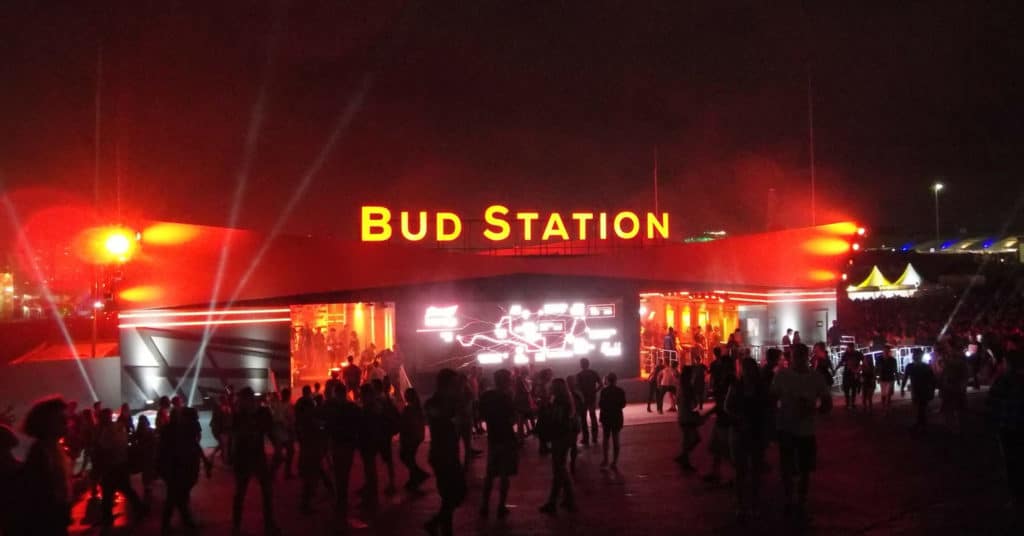 bud-station-budweiser-destaque-lollapalooza-2018