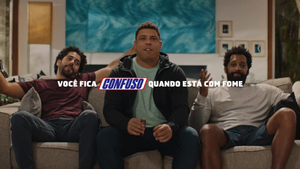 comercial-snickers-ronaldo-fenomeno-voce-fica-confuso-quando-esta-com-fome