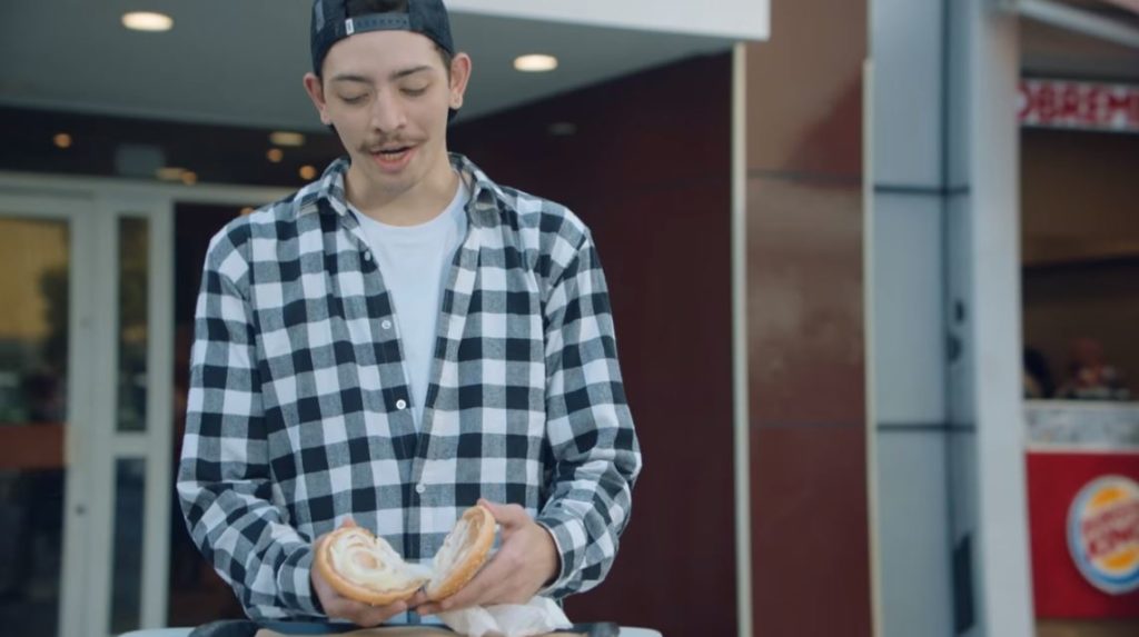 whopper-em-branco-burger-king-eleicoes-2018-record-tv