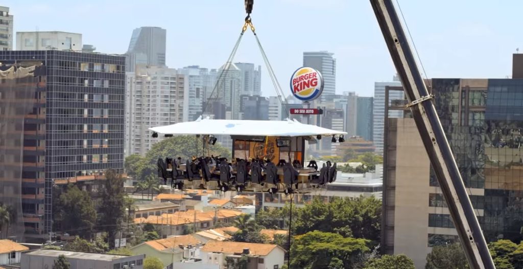 comercial-burger-king-mega-stacker-dinamite-alturas