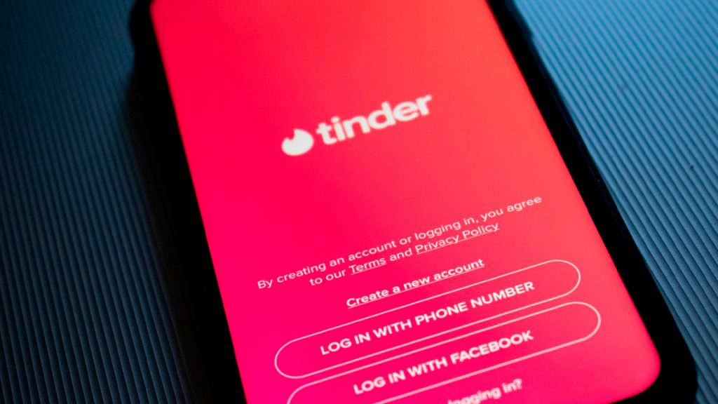 tinder-passaporte-gratis-geek-publicitario