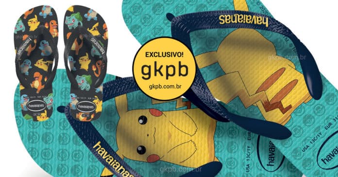 Imagem mostra dois chinelos Havaianas um com estampa do Pikachu e outro dele acompanhado com Squirtle, Charmander e Bulbassauro