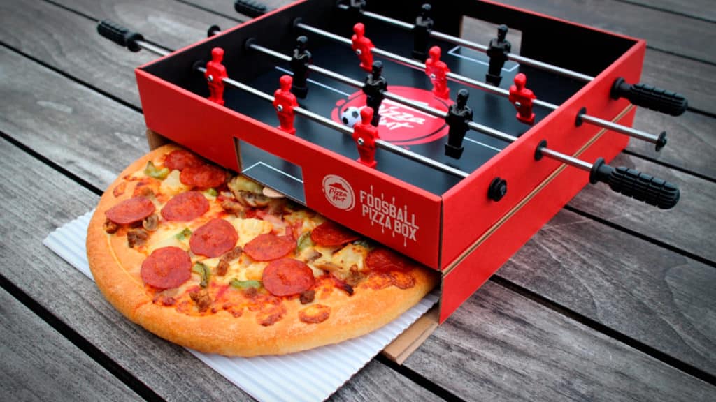 pizza-hut-caixa-de-pizza-pebolim-foosball-pizza-box-geek-publicitario