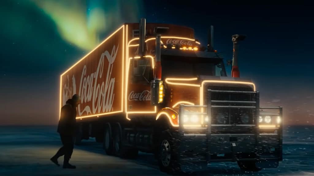 coca-cola-campanha-filme-de-natal-2020-Taika-Waititi-geek-publicitario