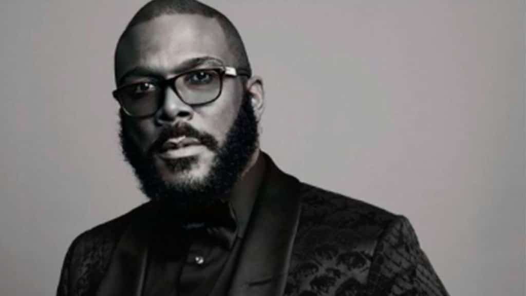 Tyler Perry para o BET, canal exclusivo para cultura negra.