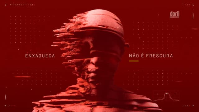 A foto apresenta a representação de uma pessoa com enxaqueca com onda de sons da dor, para a campanha de Doril "Enxaqueca não é frescura".