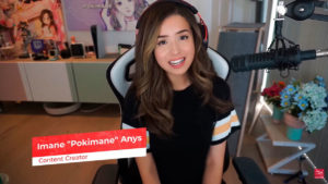 Pokimane para a campanha da HyperX e Rise Above the Disorder.
