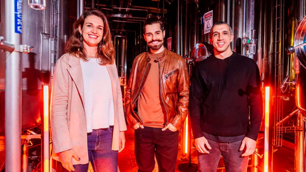 Alok assina contrato com o Grupo Petrópolis.
