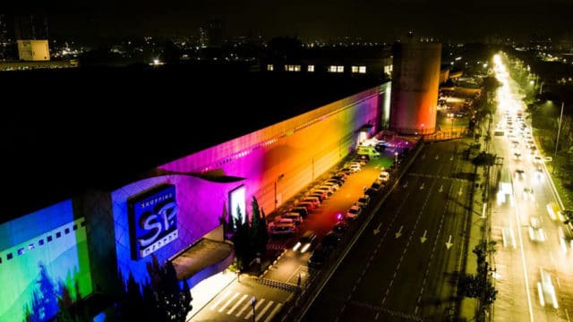 Homenagem do SP Market à causa LGBTQIA+.