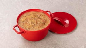 Pratos prontos em panelas reutilizáveis da Swift.