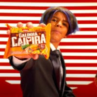 Nissin KPOP com Fundo de Quintal