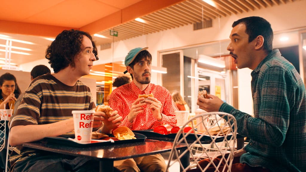 mcdonalds-chicknes-mequi-lingua-oficial-linha-mc-chicken-novos-sanduiches-gkpb