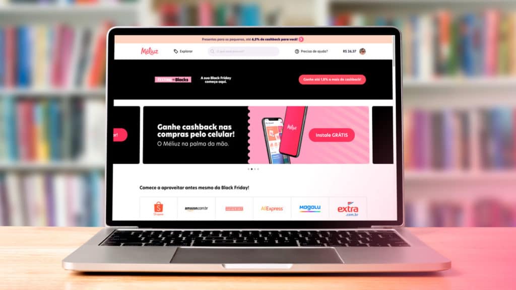 A foto apresenta um notebook aberto no site da Black Friday do Méliuz.