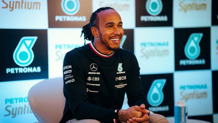 Petronas coletiva de imprensa com Lewis Hamilton
