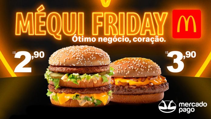 A foto apresenta os sanduíches Big Mac e Cheddar McMelt, que estão na promoção de Black Friday do McDonald's, junto com seus valores respectivos e o logo da promoção, do fast-food e do Mercado Pago.