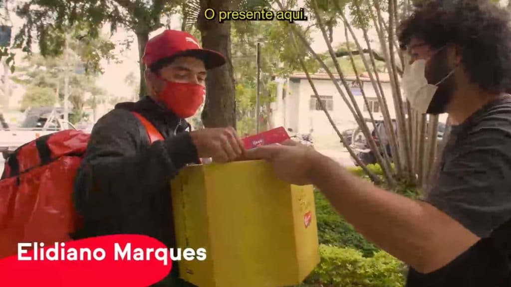 gkpb-ifood-entregadores iFood distribui cartões presente no valor de R$ 60 para entregadores