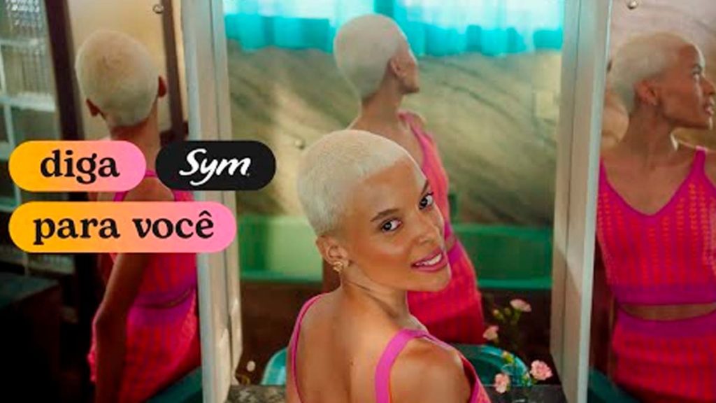 Sym Premium luta contra tabu da menstruação em nova campanha
