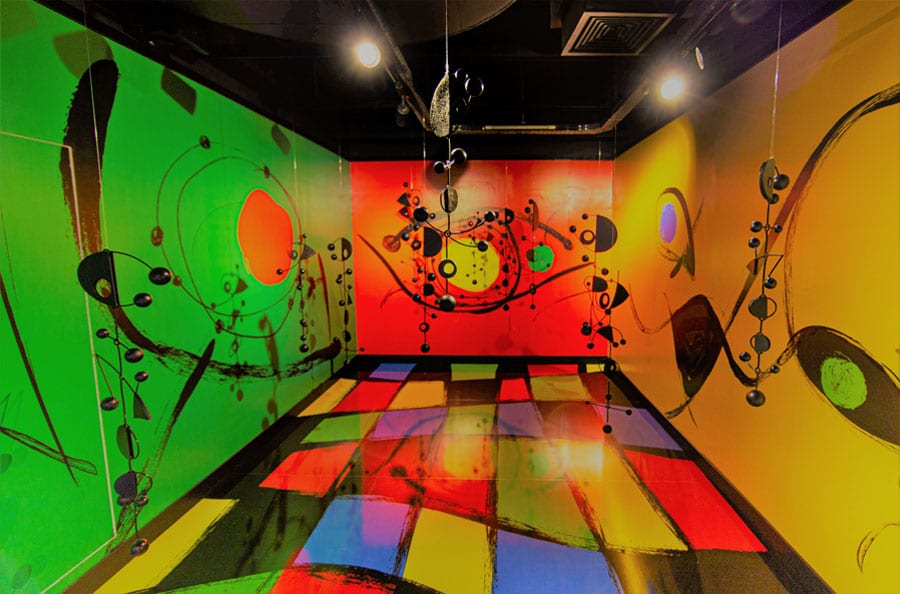 Salão da exposição interativa Joan Miró.