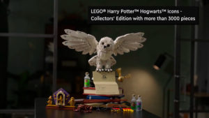 A foto apresenta o pack LEGO Harry Potter - Ícones de Hogwarts montado.