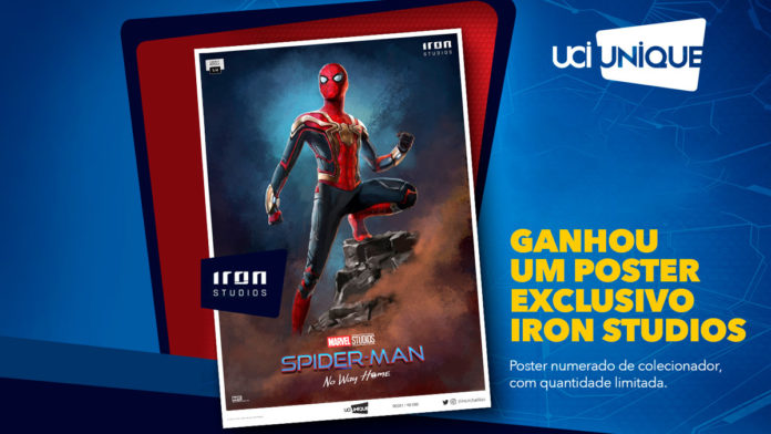 A foto apresenta o poster do Homem-Aranha, novo brinde do UCI.