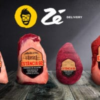A foto apresenta algumas das carnes para churrasco da Estância 92 no Zé Delivery.