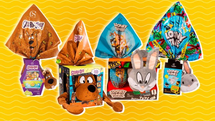 A foto apresenta os novos ovos de Páscoa da Cacau Show, do Looney Tunes e Scooby-Doo.
