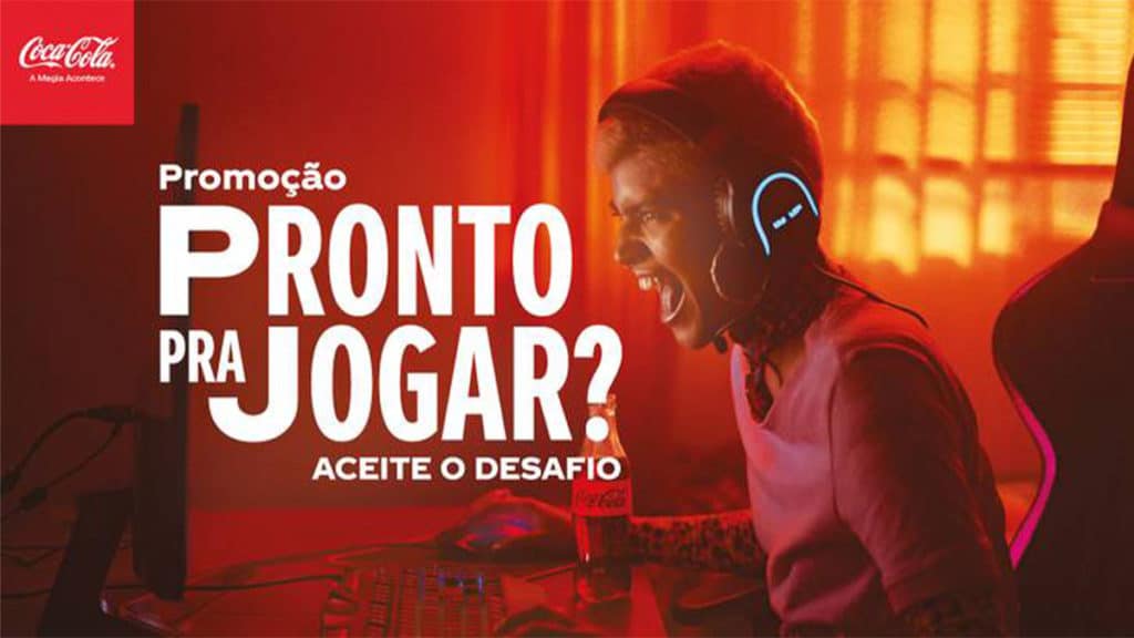 A foto apresenta a nova promoção gamer da Coca-Cola.