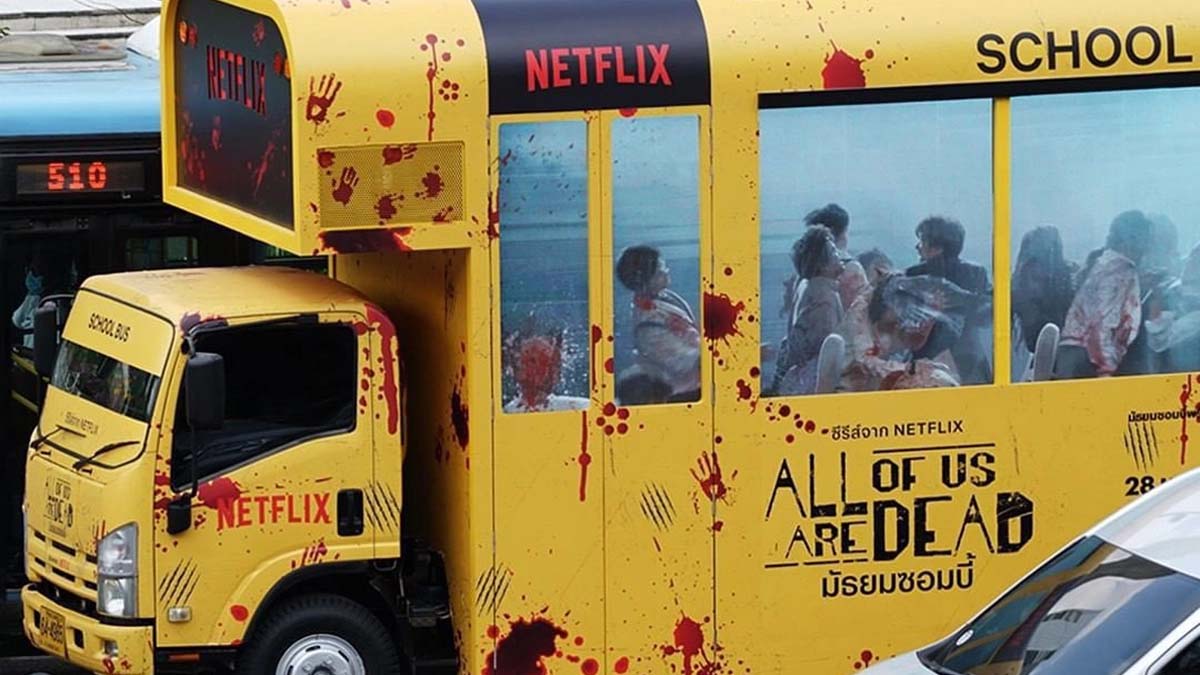 Netflix Tailândia usa busdoor digital para promover All of Us Are Dead -  GKPB - Geek Publicitário