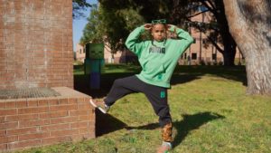 Puma lança coleção de roupas em collab com Minecraft