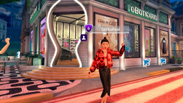 A foto apresenta a Satiko, influenciadora virtual, no Carnaval de O Boticário.