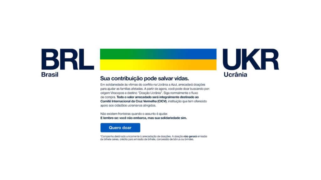 azul-doacoes-ucrania A foto apresenta o banner de doações da Azul para a Ucrânia.