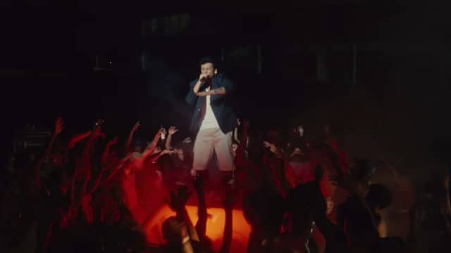 Xamã estrela campanha Global de Budweiser