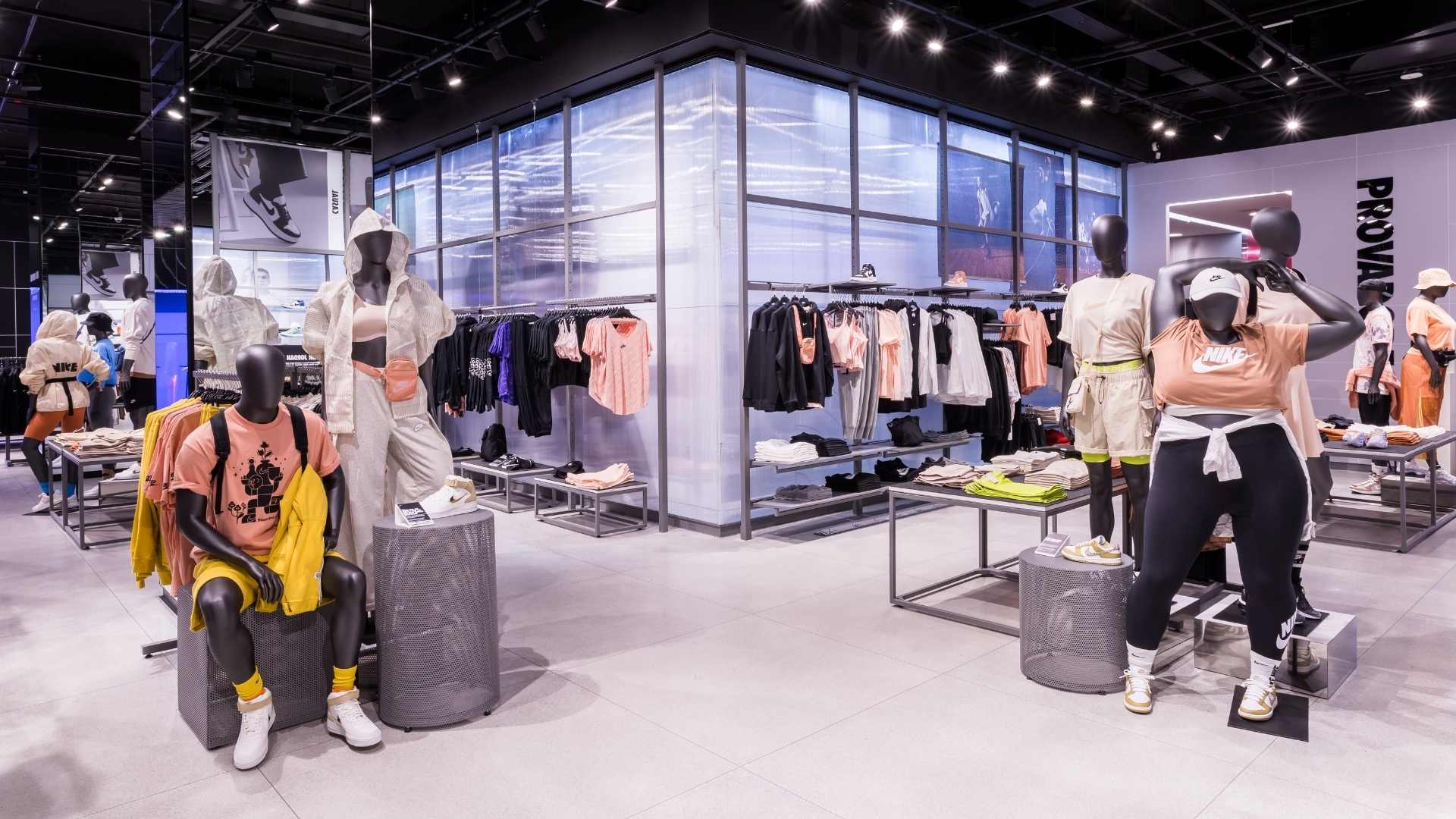 nobody Drastic Raw Nike inaugura loja com conceito inédito no Shopping Ibirapuera em SP - GKPB  - Geek Publicitário