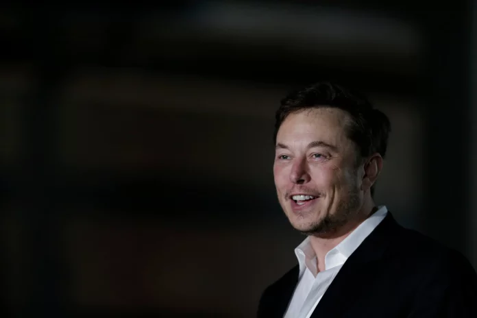 Elon Musk planeja cortar 75% dos funcionários do Twitter globalmente