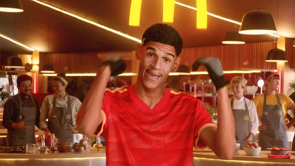 Luva de Pedreiro se une ao McDonald’s para anunciar os sanduíches da Copa do Mundo da FIFA 2022