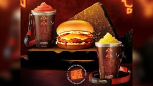 Outback lança bebida em parceira com a Monster na BGS 2022