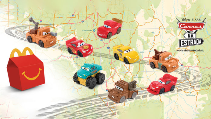 McLanche Feliz apresenta brinquedos inspirados na série Carros na Estrada, da Disney e Pixar