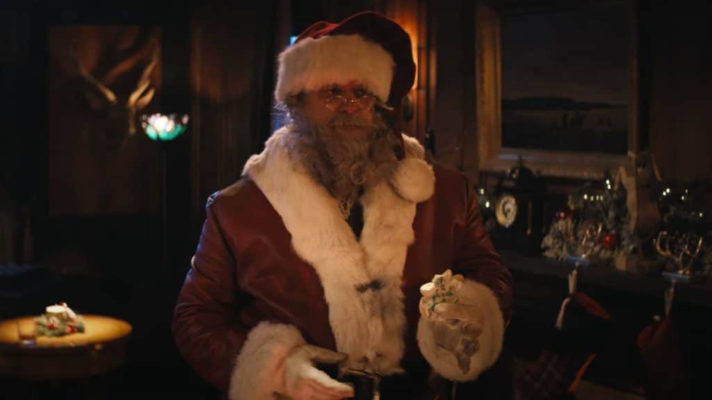 Noite Infeliz: David Harbour vive Papai Noel em trailer de novo