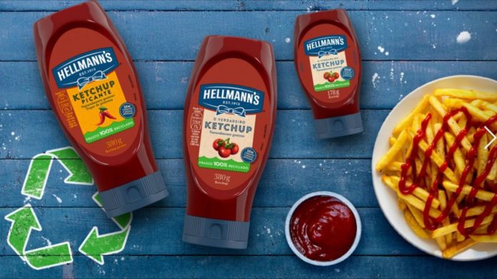 Hellmann’s começa a produzir frascos de ketchup com plástico 100% reciclados