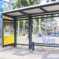 Mercado livre traves nos pontos de ônibus