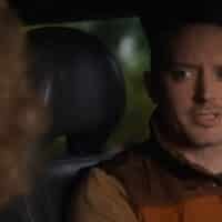 Elijah Wood estreia na 2ª temporada de Yellowjackets