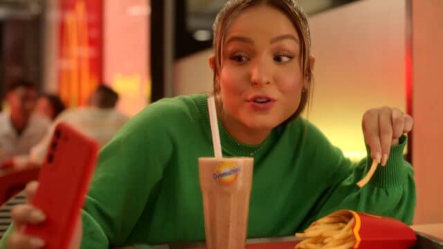 Larissa Manoela abre o jogo e revela sua Méquizice