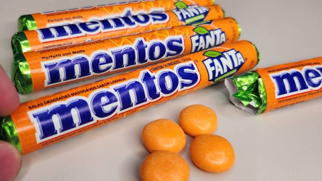 Mentos Fanta Chega Ao Brasil Em Edi O Limitada Gkpb Geek Publicit Rio