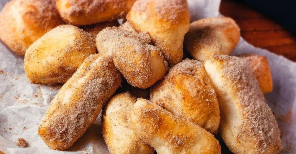 Domino’s lança sobremesa inédita ‘Canela Bites’ na Sapucaí Domino's Canela Bites