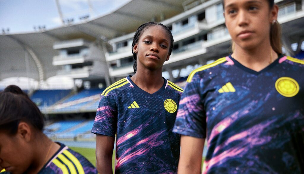 A bola oficial da Copa do Mundo Feminina da FIFA 2023™, revelada pela  adidas