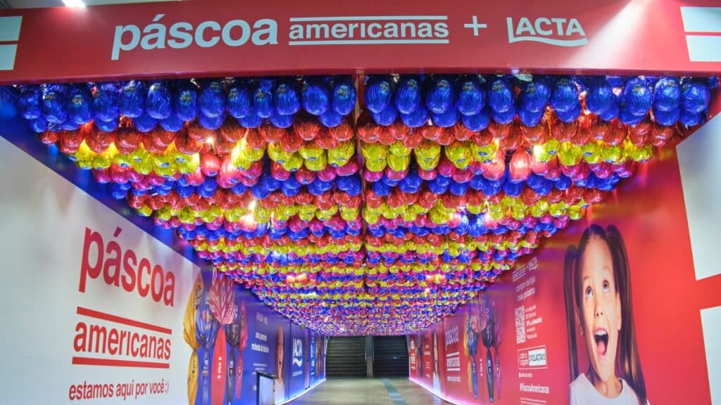 Americanas e Lacta colocam parreiras de Páscoa no Metrô Rio