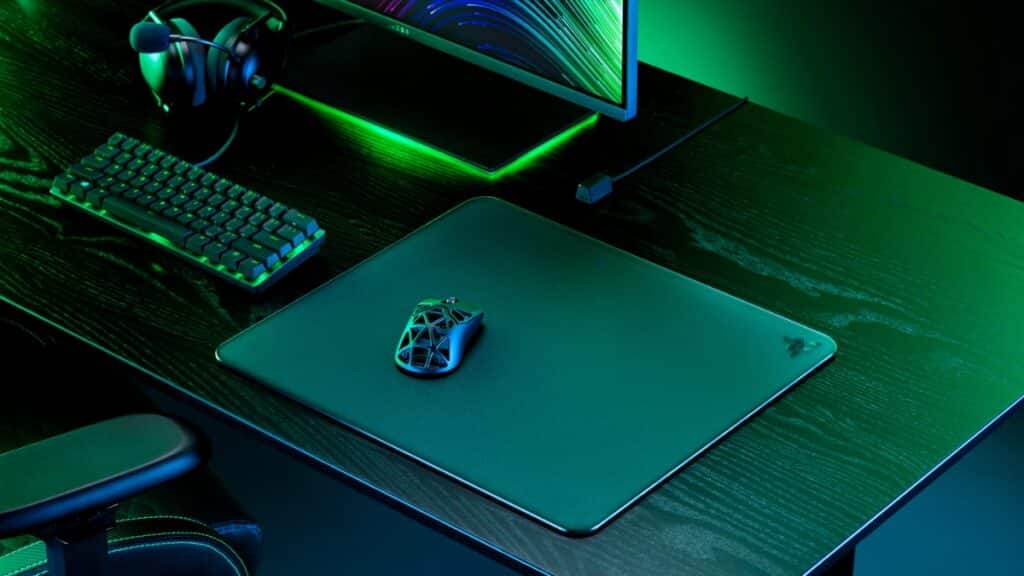 Razer anuncia mousepad gamer de vidro temperado