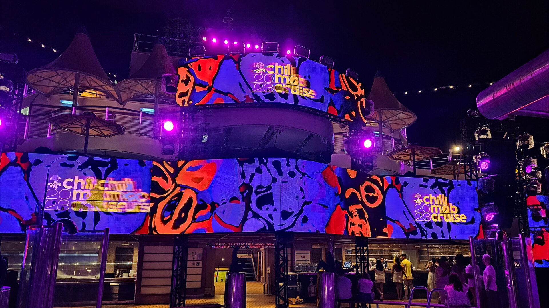 Chilli Beans reforça conexão com público e anuncia novidades durante