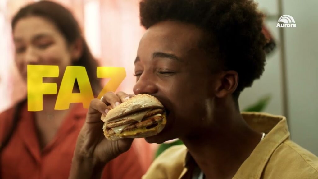 Aurora resgata hit alemão "Da Da Da" em nova campanha